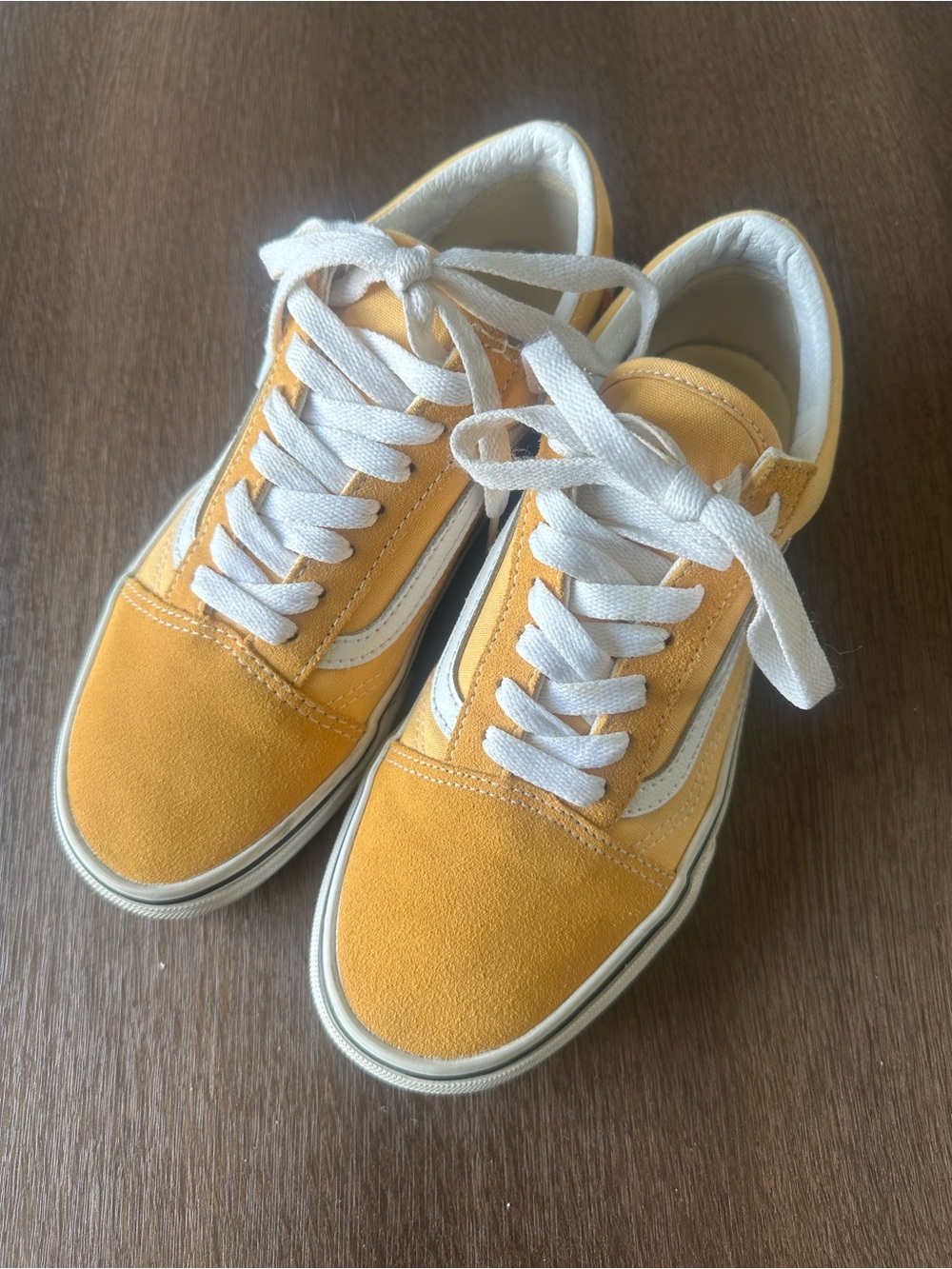 Vans Classic Old Skool Shoe in Yellow/White | US Women’s Size 7.5